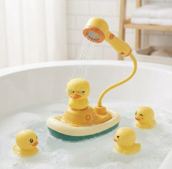 Hračka do vody so sprchou