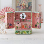 Tajná záhrada: hracia skrinka a šperkovnica